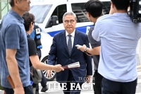  '우크라 순방 의혹' 박진 전 장관 출석…