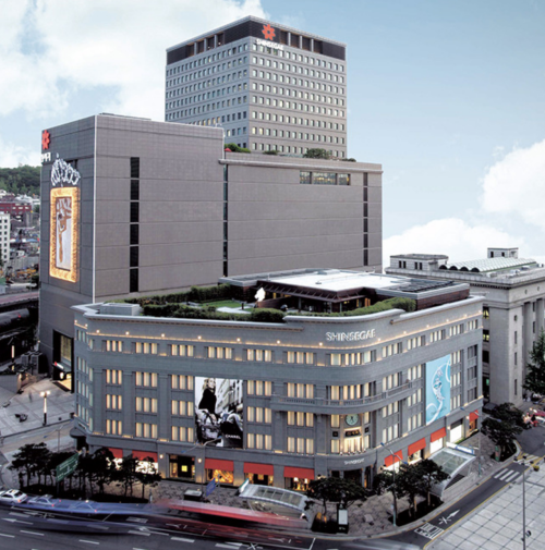 신세계백화점 본점 전경. /신세계백화점