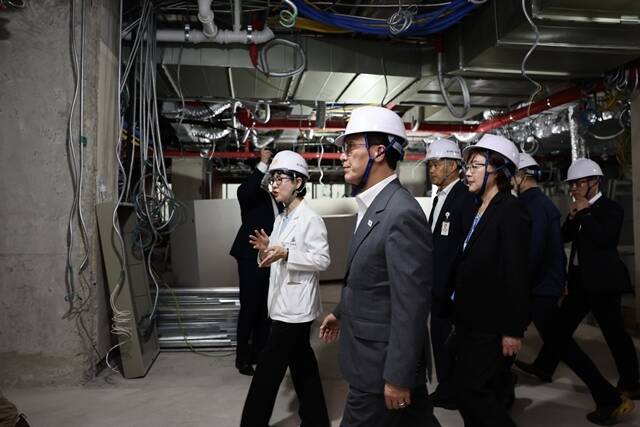 김민석 국무총리는 6일 경주 아시아태평양경제협력체(APEC) 정상회의를 앞두고 항공·교통·의료 분야 상황을 점검했다. 김 총리는 이날 점검 뒤 관계 부처에 단 하나의 모자람도 없도록 최선을 다하라고 주문했다. /총리실