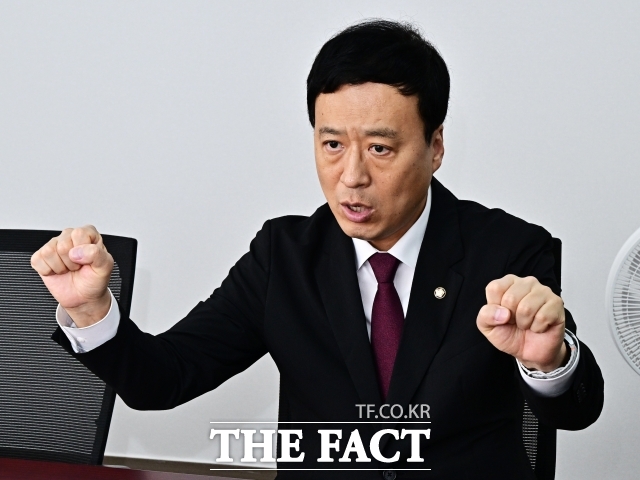 정 의원은 앞으로도 옳고 그름을 우선 가치로 두겠다고 강조했다. /국회=배정한 기자