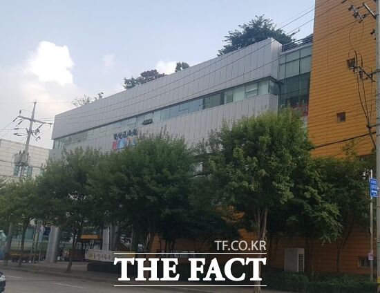 경기 동두천시 지행동에 위치한 방송통신대학교 동두천학습관의 모습. /더팩트 DB