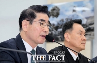  김용현, 계엄 당일 '햄버거집 회동' 멤버에 격려금