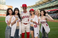  아이들, LA 에인절스서 시구&축하 공연…