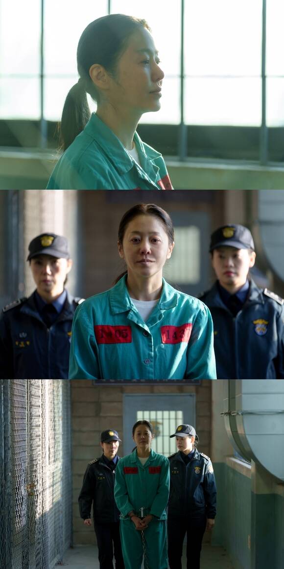 배우 고현정이 SBS 새 금토드라마 사마귀: 살인자의 외출에서 사람을 잔혹하게 살해해 사마귀라고 불리게 된 정이신 역을 맡아 열연한다. /SBS