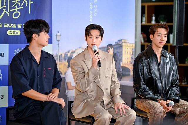 배우 연우진 권율 이정신(왼쪽부터)로 새롭게 뭉친 뚜벅이 맛총사가 파일럿 프로그램과는 다른 케미로 색다른 재미를 안길 예정이다. /채널S