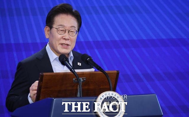 이재명 대통령은 오는 10~13일 방한하는 또 럼 베트남 공산당 서기장과 정상회담을 진행한다. 이재명 정부 출범 이후 첫 해외 정상의 국빈 방한이자, 베트남 권력 서열 1위인 공산당 서기장의 방한은 11년 만이다. /뉴시스