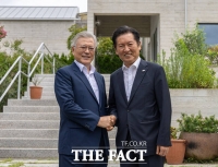  文, 정청래 만나 