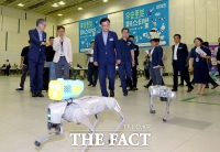  조원휘 대전시의회 의장 '로봇산업 미래, 청소년 열정과 도전 응원'