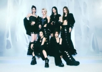  케플러, '핑크 힙걸'서 '전사'로…블랙·메탈 스타일링
