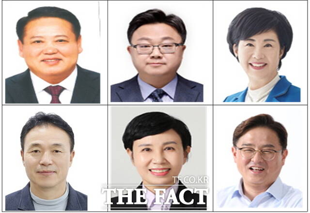 천안시의회 복지문화위원회 소속 이종만·박종갑·엄소영·류제국·유영진·장혁 의원이 국외연수비 3000만 원 전액을 자진 반납하기로 결정했다. / 천안시의회