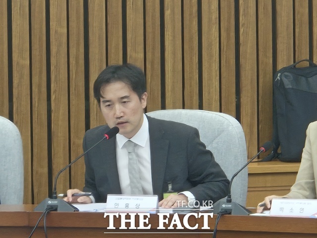 세미나에 참석한 안홍상 기획재정부 미주통상과 과장은 반도체 관세율을 우려하는 목소리에 대해 반도체 관세에 대해서는 최혜국 대우 약속받았기에 15%가 나올 것으로 합의가 된 상황이라고 해명했다. /송호영 기자