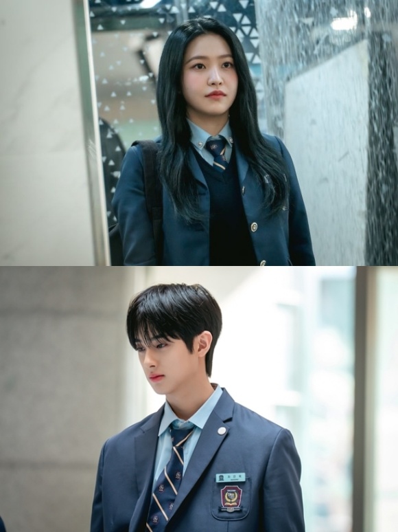 배우 김예림이 청담국제고등학교에서 함께 호흡을 맞춘 김민규 이은샘 등 배우들을 언급했다. /와이낫미디어, 리안컨텐츠