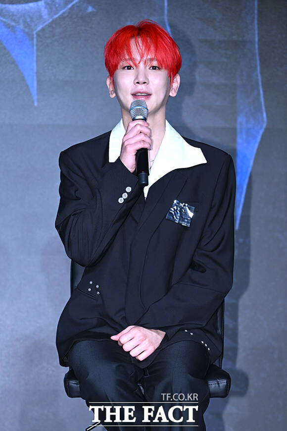 그룹 샤이니의 키가 11일 오후 서울 광진구 풀만 앰배서더 서울 이스트폴 브로드웨이에서 열린 정규 3집 헌터(HUNTER) 발매 기념 기자 간담회 참석해 취재진의 질문에 답변하고 있다. /장윤석 기자