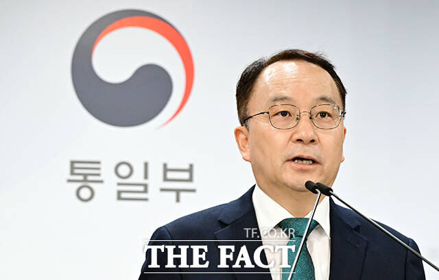 구병삼 통일부 대변인이 11일 오전 서울 종로구 정부서울청사에서 정례브리핑을 갖고 있다. /임영무 기자