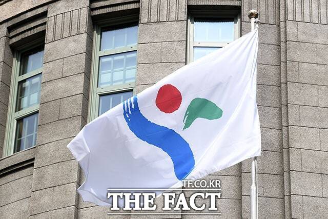 서울시가 도심지 내 대기오염과 생활 소음을 줄이고, 친환경 교통문화를 확산하기 위해 전기 이륜차 구매지원을 지속적으로 확대해 나간다./서울시