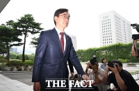  내란특검 출석하는 조경태 [포토]