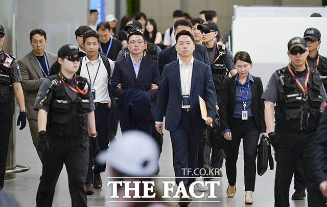 김 씨는 집사 게이트의 당사자로 지목되는 인물이다. 집사 게이트는 지난 2023년 김 씨가 설립에 관여한 렌터카 업체 IMS모빌리티가 대기업과 금융사들에서 184억원을 투자받았단 내용을 뼈대로 한다. /인천=장윤석 기자