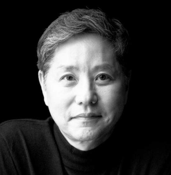 담철곤 오리온그룹 회장이 외손녀에게 주식 6000주를 증여했다. /오리온