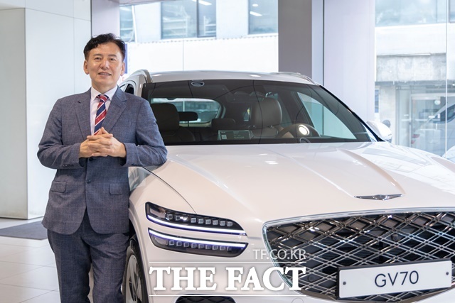 현대자동차는 성동지점 이정호 영업부장이 누적 5000대 판매를 돌파해 판매거장에 등극했다고 13일 밝혔다. /현대차