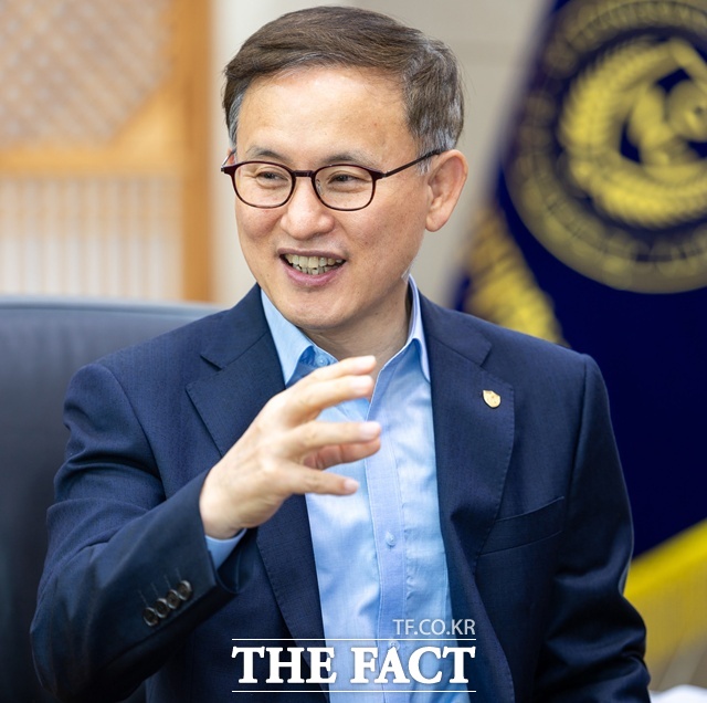 권진회 경상국립대 총장/경상국립대