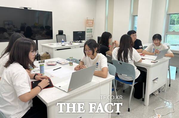 청소년 환경봉사단 에코리더 그린알파 3기 활동 모습./계룡시