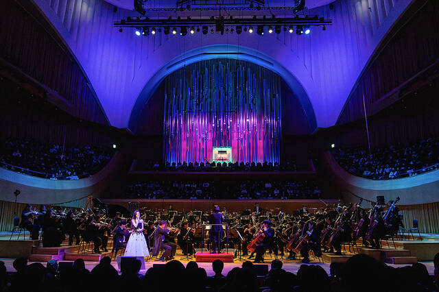 SM CLASSICS LIVE 2025 in SEOUL이 오는 23~24일 롯데콘서트홀에서 열린다. 공연 프로그램은 팬들에게 많은 사랑을 받은 SM엔터테인먼트 대표곡 위주로 구성된다. /SM엔터테인먼트