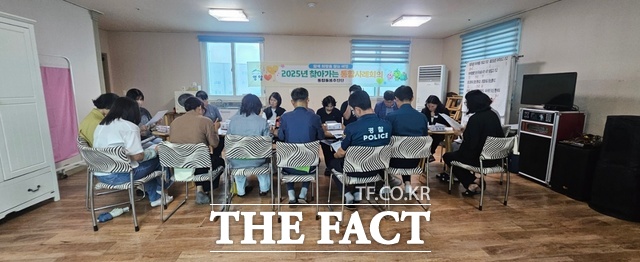 영암군이 찾아가는 통합사례회의를 개최하고 있다./영암군