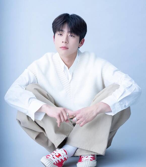 배우 채종협이 영화 거북이 첫 촬영을 앞두고 제작사와 갈등을 겪고 있다. /소셜 미디어 캡처