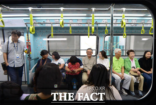 서울 양천구 목동 신시가지 아파트 재건축이 속도를 내면서, 한동안 멈춰 있던 서부권 경전철 목동선 사업이 다시 주목받고 있다. 사진은 기사 내용과 관련없음. /더팩트 DB