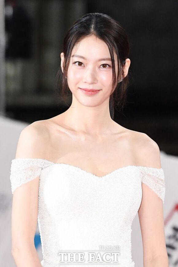 배우 공승연이 여행을 대신해 드립니다에서 강여름 역을 맡아 열연하고 있다. /더팩트 DB