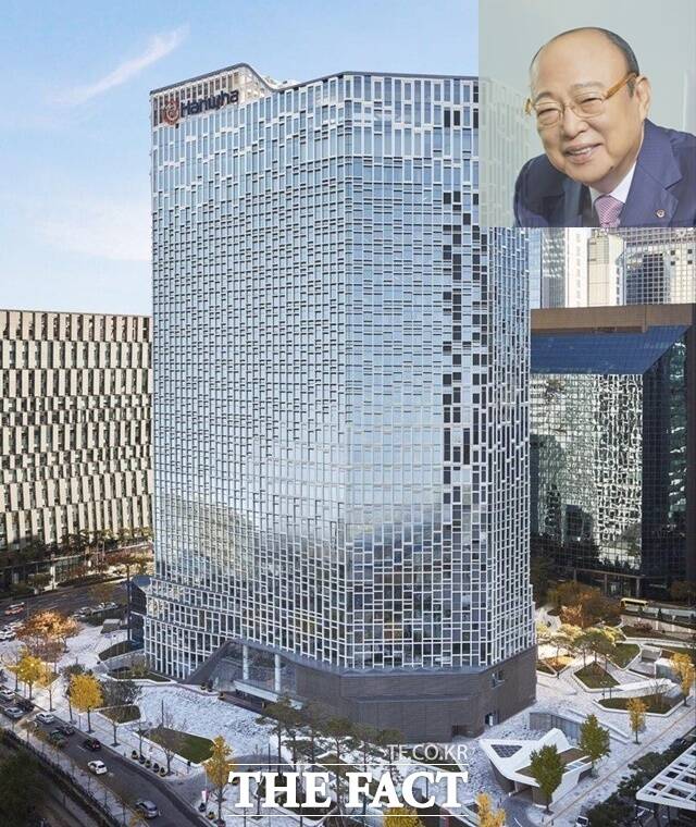 김승연 한화그룹 회장이 한화솔루션에서 상반기 보수로 25억2100만원을 받았다. /한화그룹