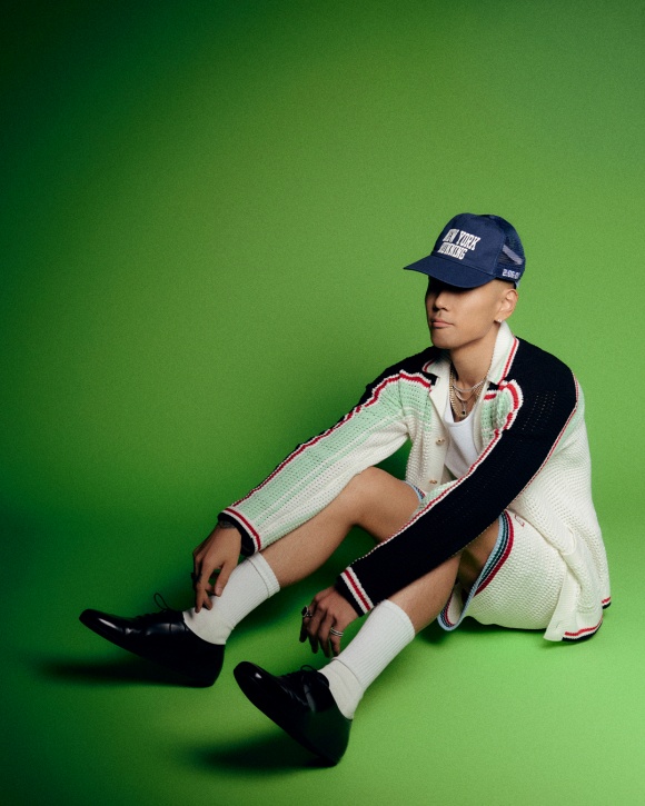 빈스는 케이팝 데몬 헌터스 사운드 트랙 유어 아이돌과 소다 팝의 작곡가로도 유명하다./더블랙레이블