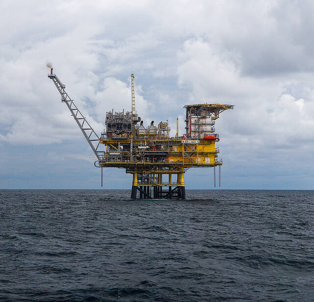 현대건설이 부유체 기반의 탄소 포집 및 저장(CCS) 기술로 동남아시아 해양 유·가스전을 활용한 온실가스 저감에 힘을 보탠다. 동해가스전 전경. /한국석유공