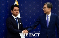  '日 차기 총리 후보' 고이즈미 신지로, 광복절에 야스쿠니 신사 참배