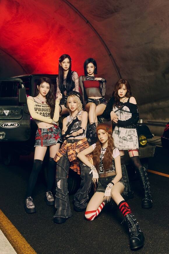 음악과 퍼포먼스도 그렇지만 여성스러워진 비주얼로 지금이 섹시한 걸 하기에 아주 적정기라며 웃는 멤버들의 모습 그 자체에 악동과 섹시 두 매력이 느껴졌다. 멤버 조합도 그에 걸맞다. /클렙
