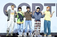  '뮤비도 직접 찍었다' BTS 계보 잇는 무서운 신인 '코르티스' [TF사진관]