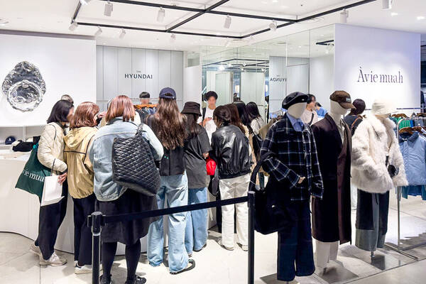 지난해 11월 현대백화점이 일본 도쿄에 위치한 쇼핑몰 파르코 시부야점에서 진행한 더현대 글로벌 팝업스토어가 고객들로 붐비고 있다. /현대백화점