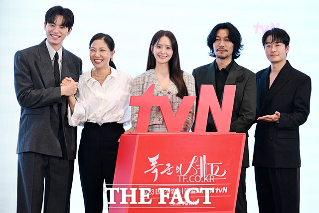 폭군의 셰프 주역들.