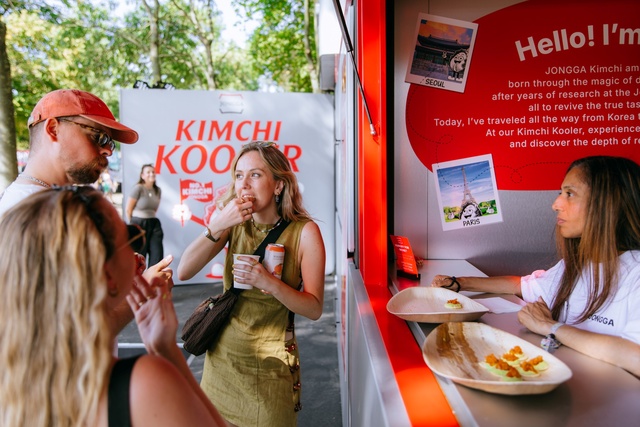 대상 김치 브랜드 종가(JONGGA)가 영국 음악 페스티벌 All Points East 2025에 참가해 김치 부스를 운영했다. /대상