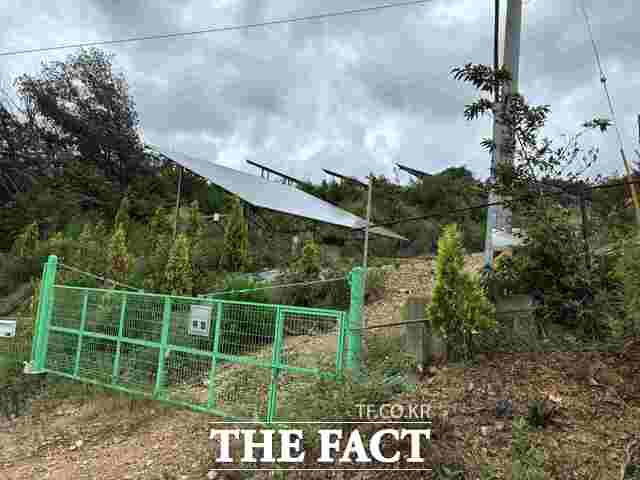 당진시는 18일 경사지 태양광 발전시설 안전 점검을 실시했다. /당진시