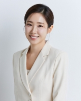  최희, 큐브엔터와 전속계약…