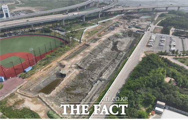 송도국제도시 워터프런트 북측연결수로 조성공사 현장 사진 /인천시
