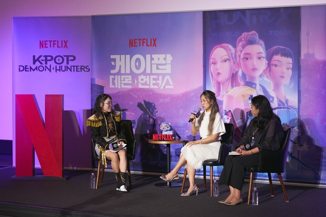 전 세계적으로 인기를 끌고 있는 넷플릭스 애니메이션 영화 케이팝 데몬 헌터스의 매기 강 감독이 내한 기자간담회를 열고 작품에 관한 다양한 이야기를 전했다. /넷플릭스