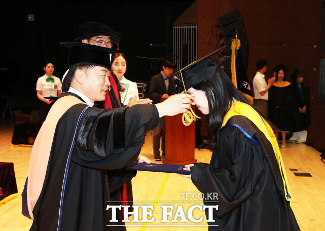 공주대가 22일 공주·천안·예산캠퍼스에서 2024학년도 후기 학위수여식을 열었다. /공주대