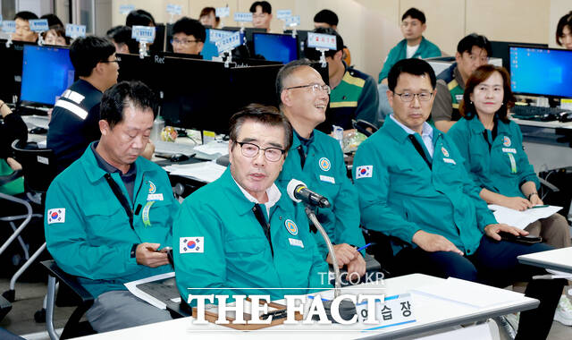 보령시가 2025 을지연습을 성공적으로 마친 가운데 21일 열린 종합 강평보고회에서 김동일 보령시장이 발언하고 있다. /보령시