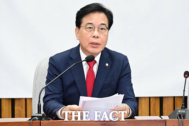 송언석 국민의힘 비상대책위원장 겸 원내대표가 22일 오전 서울 여의도 국회에서 열린 원내대책회의에서 모두발언을 하고 있다. /국회=남윤호 기자