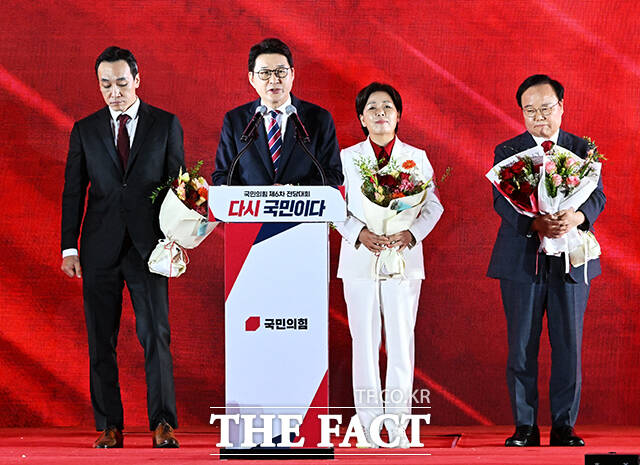 당선인사하는 신동욱 국민의힘 최고위원.