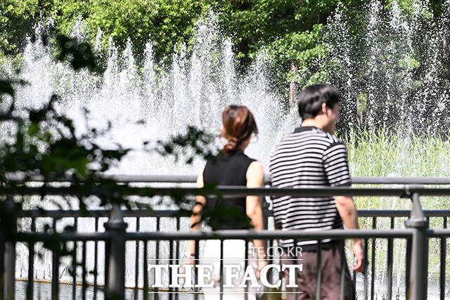 보기만 해도 시원한 물줄기.