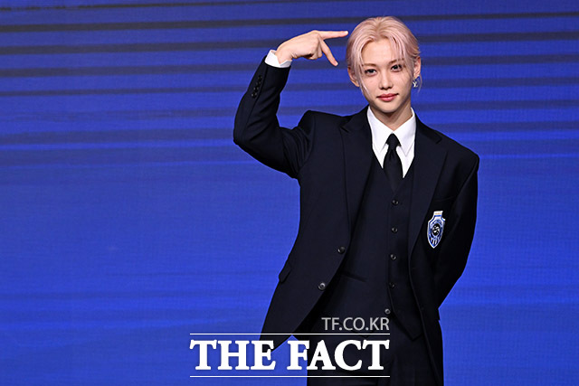 그룹 스트레이 키즈 필릭스가 22일 오전 서울 여의도 콘래드 서울 호텔에서 열린 정규 4집 KARMA(카르마) 기자간담회에 참석해 포즈를 취하고 있다. /남용희 기자