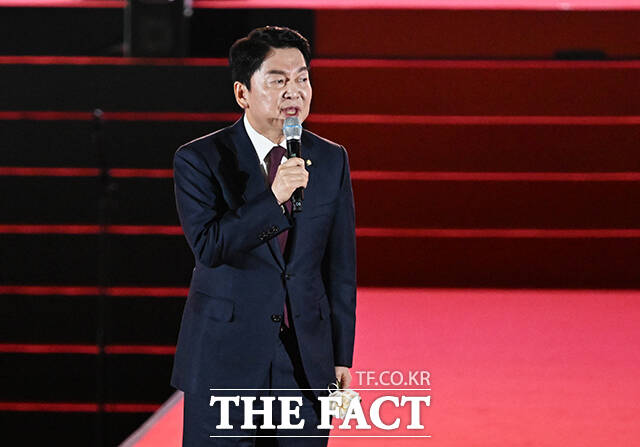 안철수 국민의힘 당 대표 후보가 22일 오후 충북 청주시 오스코에서 열린 국민의힘 제6차 전당대회에 참석해 비전 발표를 하고 있다. /청주=배정한 기자